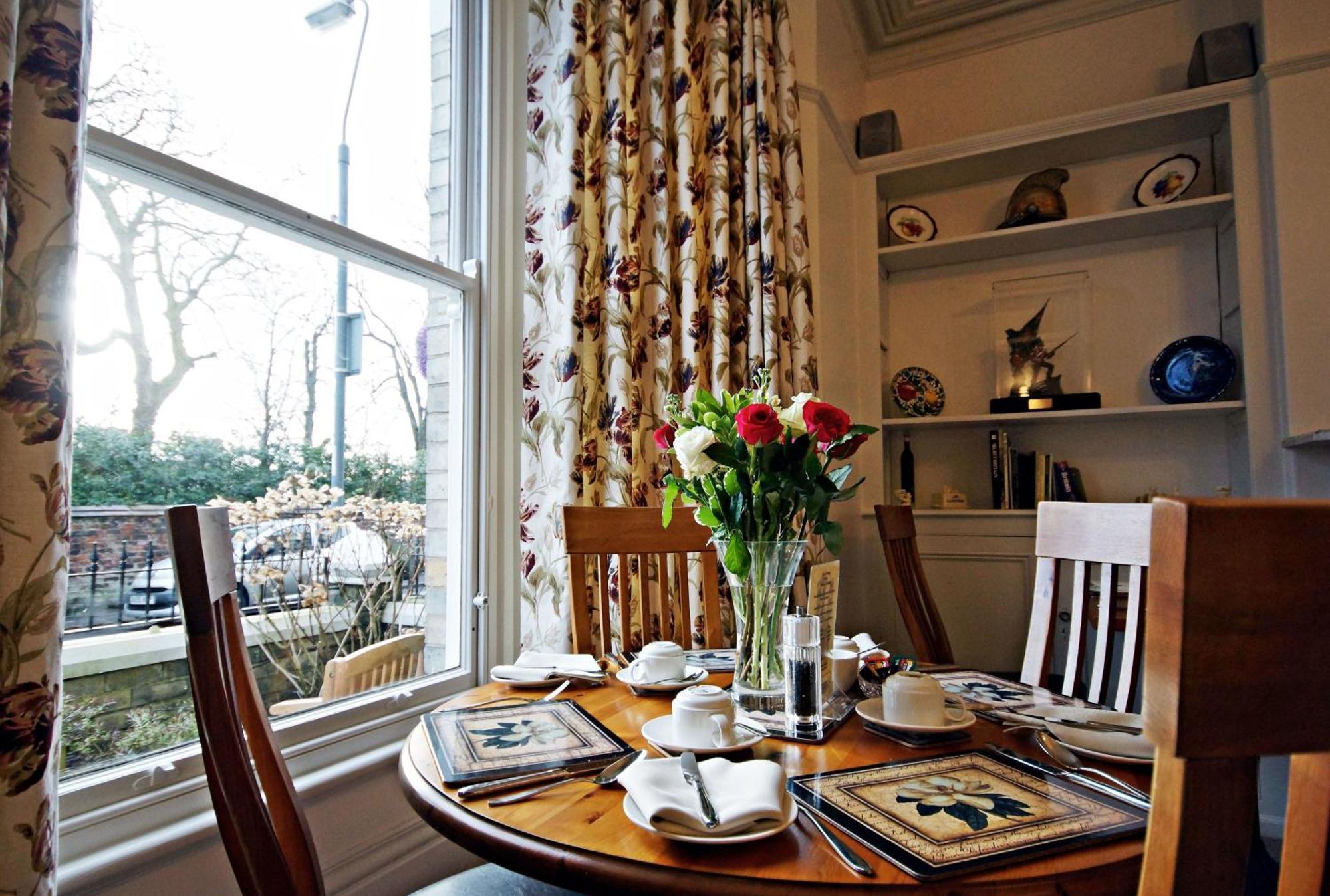 יורק Bronte Guest House מראה חיצוני תמונה